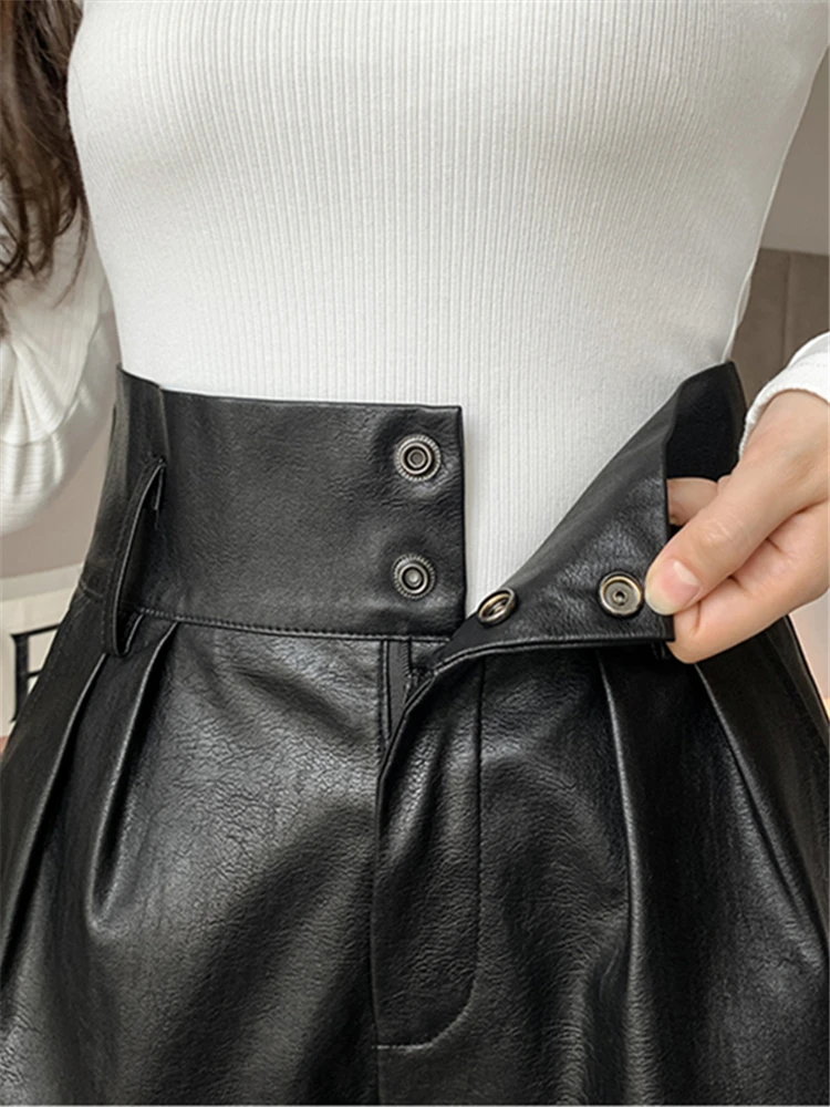 Elegant Faux PU Leather Shorts