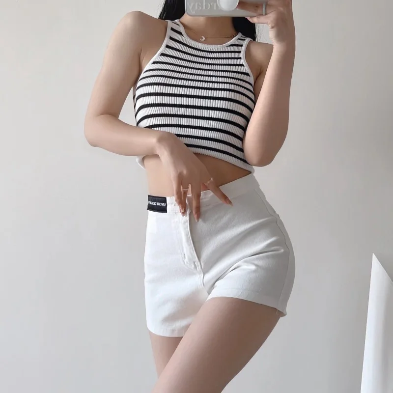 Chic Slim Fit Design Shorts