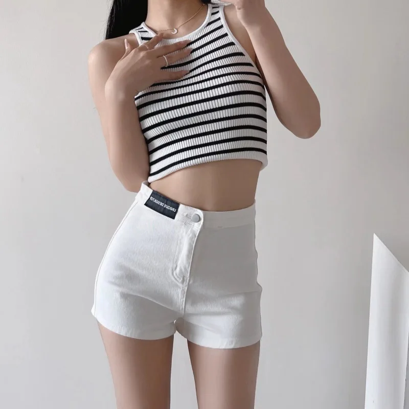 Chic Slim Fit Design Shorts